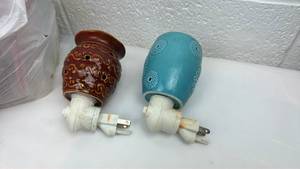 lot 94 image: Scentsy Night Light Set
