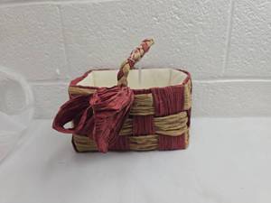 lot 218 image: Woven Wicker Basket with Braided Handle and Bow