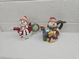 lot 233 image: Fitz and Floyd Christmas Snowman Teapot Set 1995