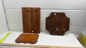 lot 249 image: Wood Award Plaque Display Bases Set
