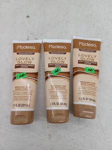 lot 13490 image: Modesa Lovely Glow Daily Moisturizer  Lotion, MedTan Skin Tomes, 3 Pack