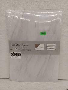 lot 13550 image: Hardshell Hard Cover For Mac Book Air 13in