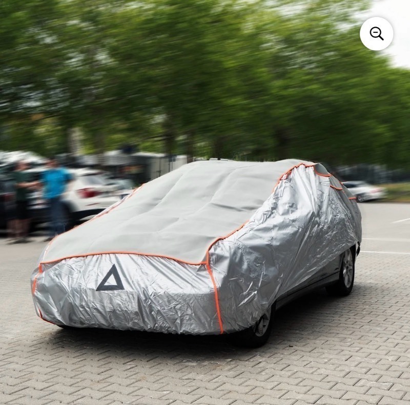 lot 3565029 image: Navaris Hail Protection Car Cover - Padded Weatherproof Protector Against Hail Rain Water Dust - Outdoor Vehicle Storage in Summer or Winter - Size M - Retail $105