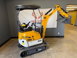 lot 5000 image: Unused SDLANCH Mini Excavator w Yanmar Diesel Engine (ME20)