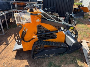 lot 5446 image: Unused Arteer Skid Steer Loader (QB-480)