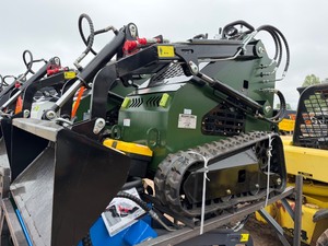 lot 5149 image: Unused ZJG Mini Skid Steer Loader (ZJG-380)