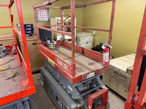 lot 5408 image: Skyjack Scissor Lift