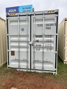 lot 4099 image: First use 40 foot High Cube Container with 4 sets of side doors and 1 set of rear doors.  Very good condition.  YLEU2543490
