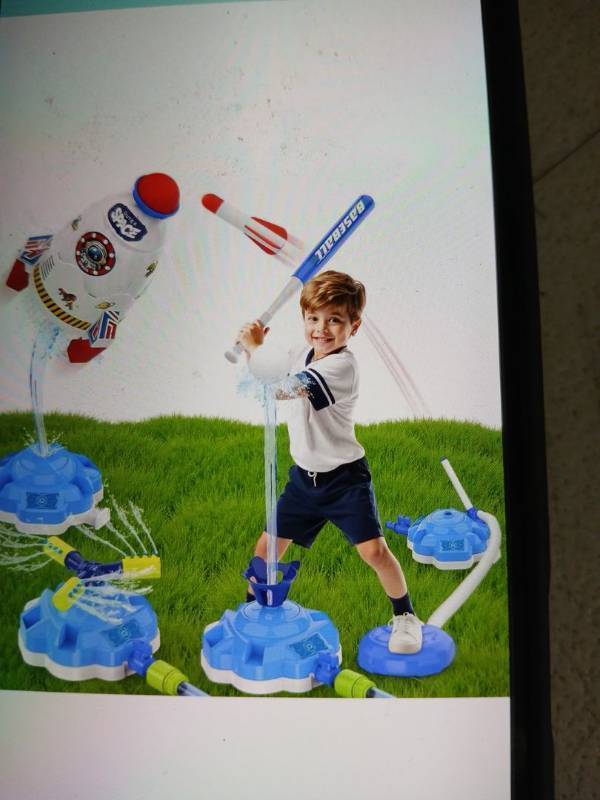 lot 31356 image: 4-in-1 Outdoor Water Game Set with Hydraulic Rocket