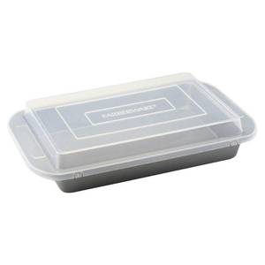 lot 57466 image: Farberware 9-Inch x 13-Inch Nonstick Bakeware Covered Rectangular Cake Pan  Gray - Retail $22