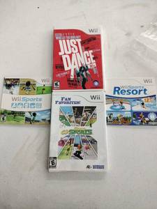 lot 20546 image: Set of 4 Nintendo Wii Games