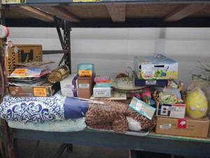 lot 20604 image: Lot of Miscellaneous Items