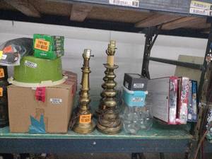 lot 20605 image: Lot of Miscellaneous Items