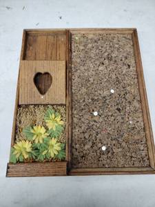 lot 20611 image: wooden-framed cork message board