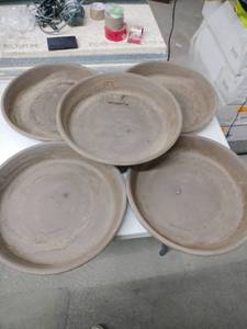 lot 20616 image: Set of 5 Garden Planter Saucers