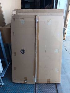 lot 34 image: Quartet Horizon Magnetic Glass Marker Board with Hidden Tray 39 x 22 White G3922HT - Retail $199.99