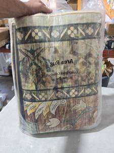 lot 8869 image: 8x10 Area Rug