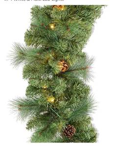 lot 5866 image: Best Choice Products 9ft Pre-Lit Christmas Garland Holiday D�cor for Stairs,