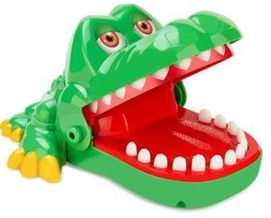 lot 13760 image: Starspuff Crocodile Teeth Toy