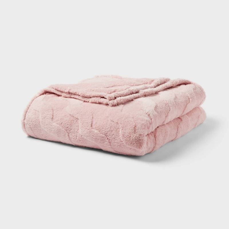 lot 1367 image: FullQueen Wavy Jacquard Plush Blanket Pink - Room Essentials - Retail $25