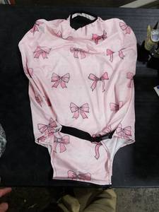 lot 1796 image: 22-24in Suitcase Cover Pink Bows - Retail $0