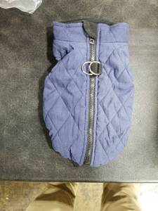 lot 1798 image: Blue Coat for Small Dogs Size Small - Retail $0