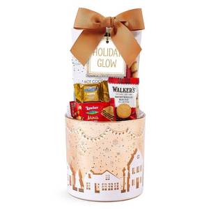 lot 2131 image: DesignPac Winter Glow Luminary Christmas Gift Set - 4.90oz BB 2.1.26 - Retail $20