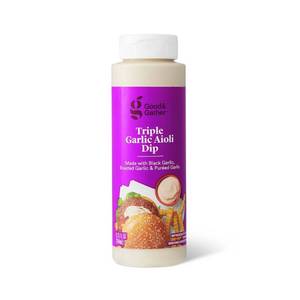 lot 2443 image: 2pk Triple Garlic Dipping Sauce - 8.25 fl oz - Good & Gather BB 3.20.26 - Retail $3
