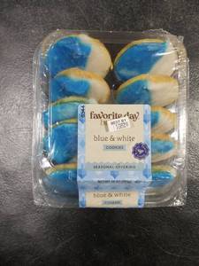 lot 3672 image: Favorite Day Bakery Blue And White Cookies BB 10.8.26