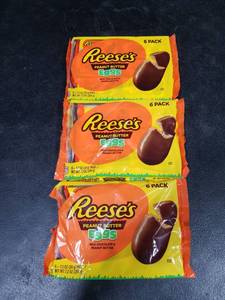 lot 4044 image: 3pk Reeses Peanut Butter Eggs 6ct