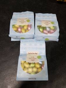 lot 4079 image: 3pk Favorite Day Milk Chocolate Eggs 8oz