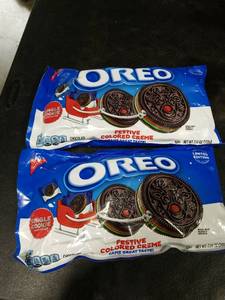 lot 4240 image: 2pk Oreo Single Cookie Packs