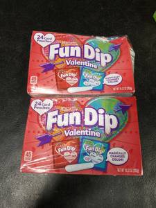 lot 4285 image: 2pk 24 Pouch Fun Dip Valentine