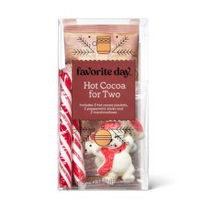 lot 4642 image: Christmas Hot Cocoa for Two - 3.9oz - Favorite Day