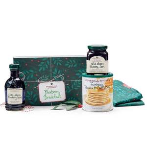 lot 4904 image: Stonewall Kitchen Holiday Blueberry Breakfast Baking Gift Set - 4.6lbs3pc