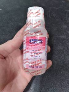 lot 5227 image: Childrens Benadryl