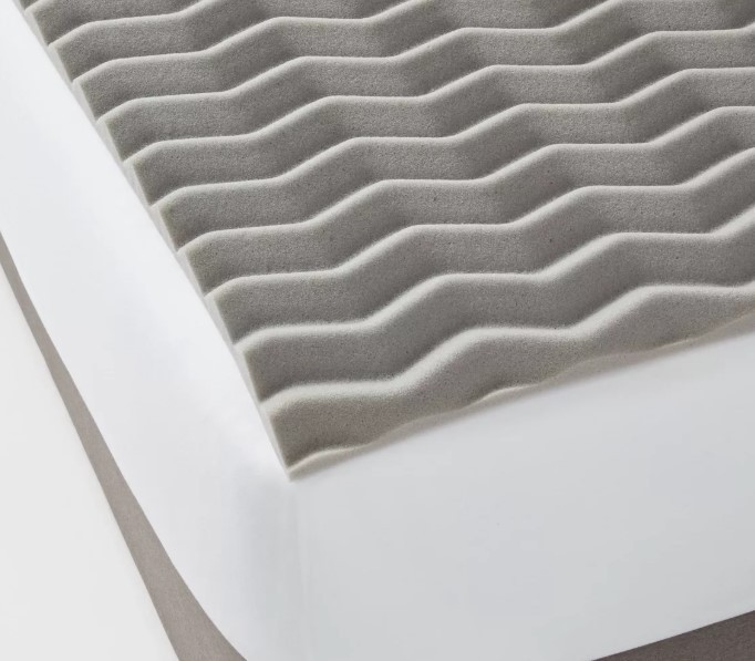 lot 1433 image: Reversible Wave Memory Foam Mattress Topper Grey