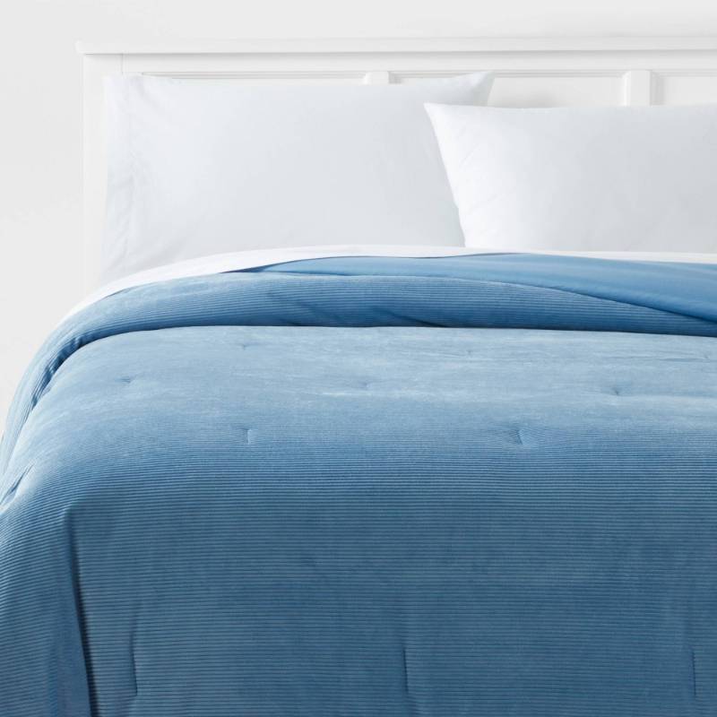 lot 1689 image: FullQueen Corduroy Plush Comforter Blue - Room Essentials Lightweight, Machine Washable, OEKO-TEX Certified - Retail $45