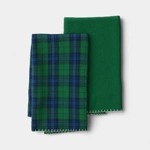 lot 4144 image: 2pk Christmas Green Plaid Kitchen Towels - Threshold