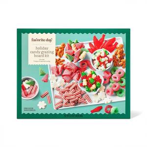 lot 5495 image: Christmas DIY Candy Charcuterie - 31.4oz - Favorite Day