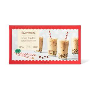lot 6270 image: Christmas Boba Tea Kit - 12oz - Favorite Day