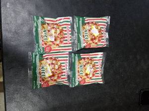 lot 6739 image: 4pk Molly Bz White Chocolate Chip Cookie with Freeze Dried Peppermint