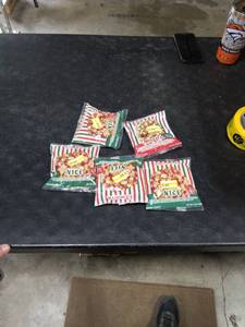 lot 7248 image: 5pk Molly Bz White Chocolate Chip Cookie
