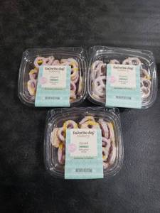 lot 6783 image: 3pk Favorite Day Bakery Dipped Pretzels 4oz