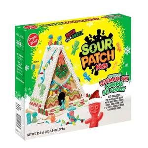 lot 6916 image: SOUR PATCH KIDS Holiday Ultimate Ski-Chalet Baked Good Christmas Kits - 35.3oz