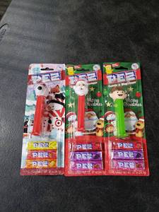 lot 7031 image: 3pk PEZ Dispensers and Candy