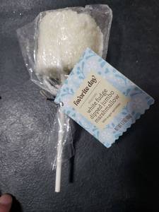 lot 7286 image: 2pk White Fudge Marshmallow Lollipops with Blue Tags
