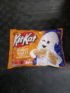 lot 7305 image: Kit Kat Ghost Toast Candy 9.8oz