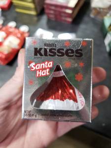 lot 7463 image: 3pk Hersheys Kisses Santa Hat Christmas Chocolate Set