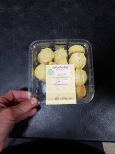 lot 7492 image: Favorite Day Bakery Lemon Mini Shortbread Cookies